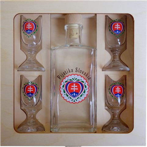 Darčeková kazeta Ploskačka - PIJATIKA SLOVAKIA (0,2 l + 4x 0,02 l)